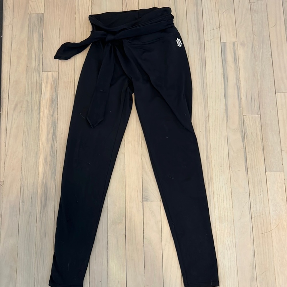Free people movement leggings XS